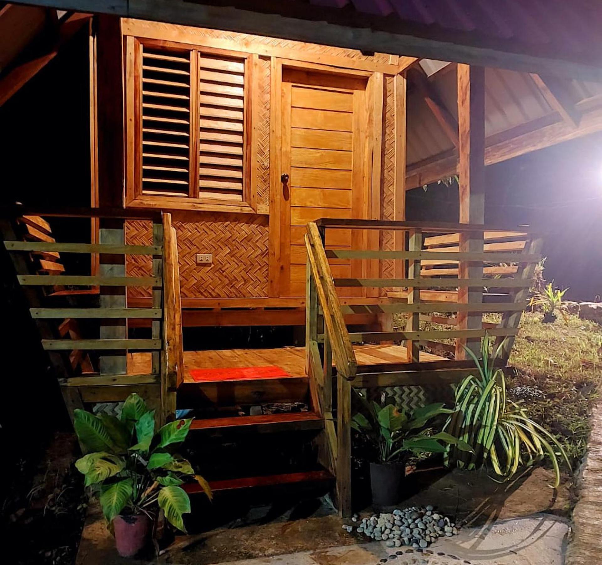 B&R Hostel Nagtabon Bacungan Eksteriør bilde